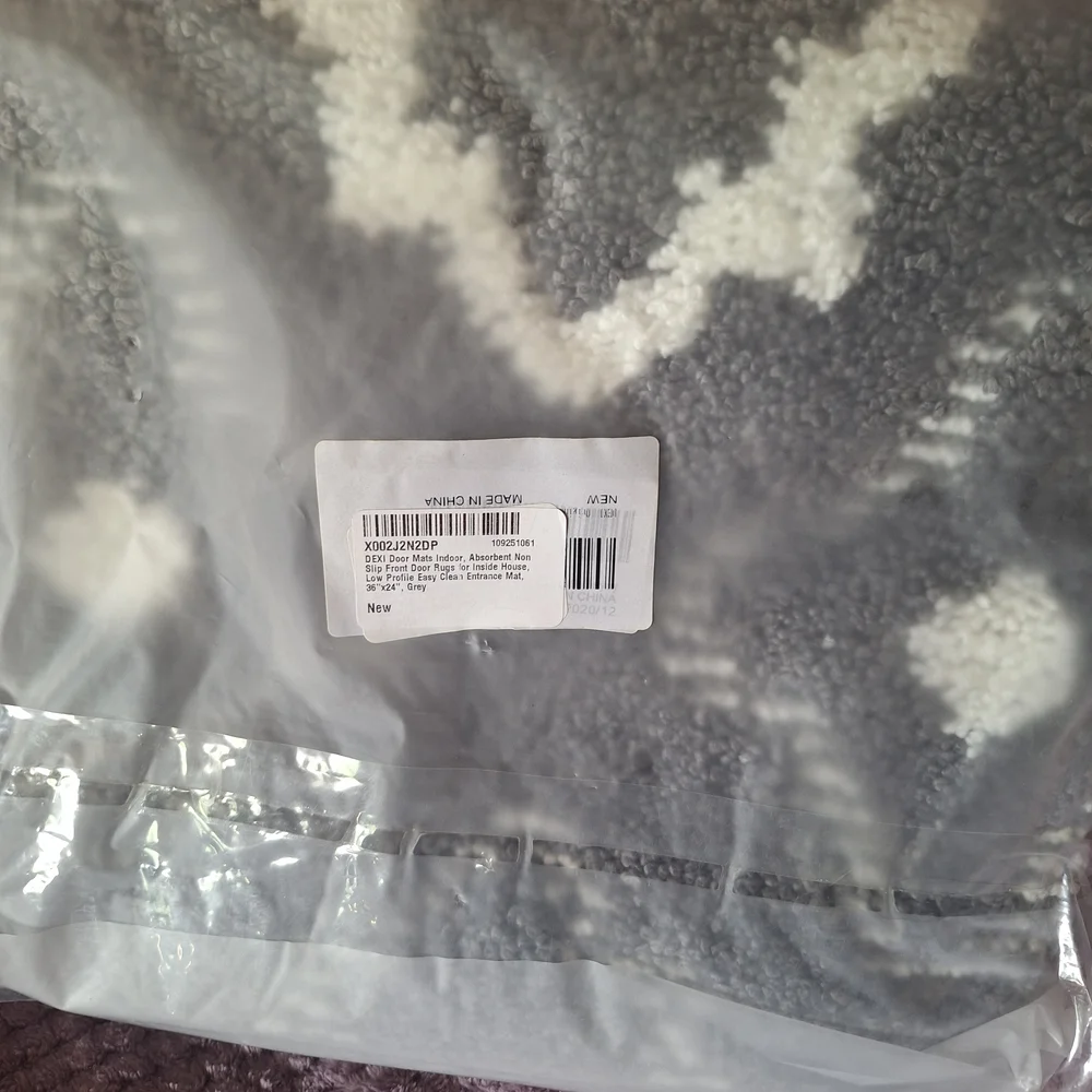 Dexi Gray and White Door Mat 2' X 3'